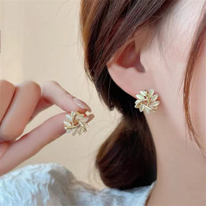 Korean Fashion Gold Color Crystal Zircon Flower Earrings for Women Girls Sweet Party Accessories New Temperament Style