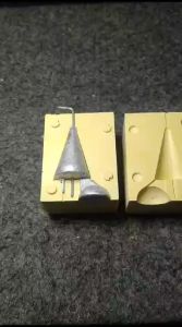 Molding Cetakan Bandul Timah Pemberat Pancing Model Kerucut 30gr