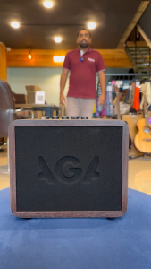 AOUSTIC GUITAR 15W AGA GA-ONE MINI RECHARGEABLE ACOUSTIC GUITAR AMP WITH BLUETOOTH CHORUS DELAY REVERB