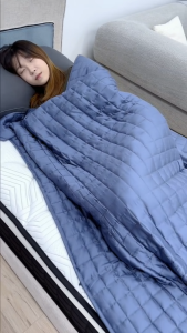 (JIJI.SG) DREAMAX ELOV Weighted Blanket - Single / Super Single/ Queen / King / Blanket