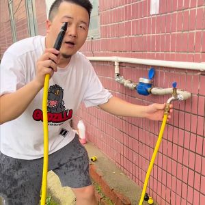 หัวฉีดน้ำ 3 ชิ้น ท่อยาว 10m ล้างรถ หัวฉีดน้ำ ปืนรดน้ำ หัวฉีดน้ำทองเหลืองดำ ทองเหลืองแท้ ราคาที่ฉีดน้ำ สำหรับรดน้ำต้นไม้ ปรับน้ำได้ หัวฉีดน้ำที่ฉีดน้ำ แรงดันสูง