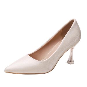 รองเท้าส้นสูงหนังสไตล์ฝรั่งเศส หัวแหลม หัวเข็มขัด สำหรับผู้หญิง รองเท้าแต่งงานสีแดง รองเท้าแต่งงาน รองเท้าส้นเดี่ยว รองเท้าแต่งงาน