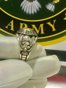 Nhẩn Mỹ đại bàng-đồng hội vàng