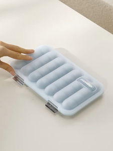 28 Compartments 7-Day Pill Organizer / Detachable Light-Blocking Travel Pill Container For Vitamins Fish Oil Medications