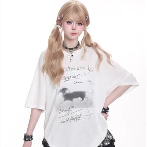 T-Shirt Wanita Lengan Pendek Putih Ukuran Besar  Motif Anjing Dachshund Vintage  Katun Combed Tipis Bernapas 2025  Desain Streetwear Wanita Pria Oversize Kesankan Langsing  Baju Kasual Awet Muda Gaya Hip Hop  Kerah bulat Slip - on Tops  Pakaian couple