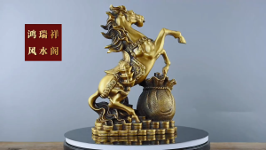 Feng Shui Horse Statue Figurine Sculpture Resin Collectible Gifts for Horse Lover Office Home Decor
