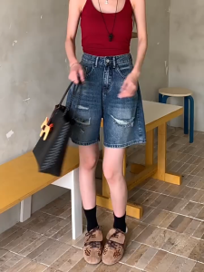 GHAOHES กางเกงขาสั้นยีนส์เอวสูงสำหรับผู้หญิง รุ่นใหม่สไตล์วินเทจขาดตรง ทรงตรงช่วยให้ดูผอม ขายาวห้าส่วน S-3XL