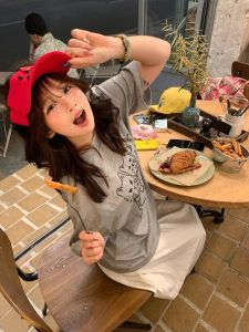 เสื้อยืดแขนสั้นผู้หญิงสไตล์อเมริกันย้อนยุค ลายแมว ทรงหลวม ทรงสลิมฟิต ผ้าฝ้ายแท้ ทรงหลวม ทรงสลิมฟิต ทรงหลวม ทรงสลิมฟิต