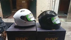 Mũ bảo hiểm fullfacef AGU trắng bóng - Tặng Kèm Khăn Trùm Ninja