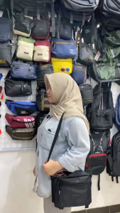 Tas Selempang Slingbag Casual PEGE Bubbo Tas Slempang Pria Hitam - PG 9099