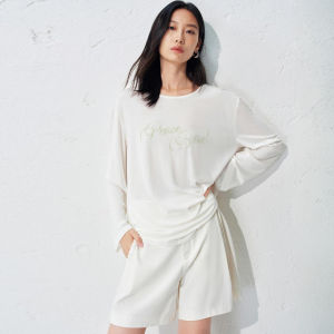 PEACEBIRD | Smooth Letter Print Long Sleeve T-shirt with Back Cut-out