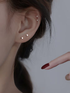 Miss Z S999 Pure Silver Earrings Womens New 2024 Sleepwear Friendly Ear Jewelry Piercing Bone Studs Fashionable Accessories