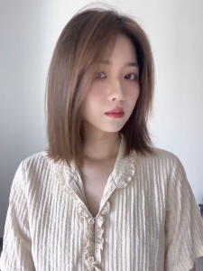 หวียืดผม สำหรับผู้หญิง หวีผม ตรงแปรง เครื่องแบบลบเซรามิค พกพา ขนาดเล็ก จาก ญี่ปุ่น