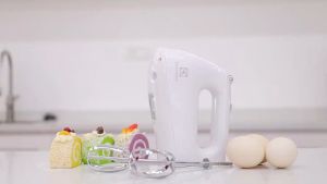 Electrolux เครื่องผสมอาหารแบบมือจับ รุ่น CX6661 450 วัตต์ รับประกัน 2 ปี