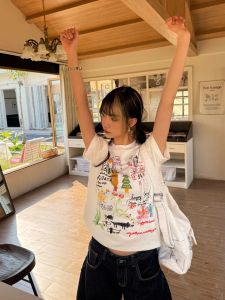 เสื้อยืดแขนสั้นผู้หญิง Amoeba Original Hand Drawn Graffiti ทรงหลวม สไตล์สตรีท ฤดูร้อน ทรงสลิมฟิต ลำลอง ไหล่กว้าง เสื้อยืดคอกลม