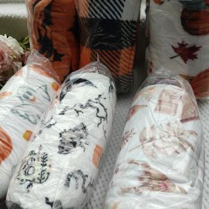 Chăn Nhung in Họa Tiết Thường Ngày 1.27x1.52m Chăn Ấm Cho Phòng Làm Việc Chăn Ấm Cho Phòng Ký Túc Xá Sinh Viên Chăn Nhung Ấm Áp