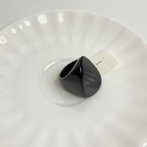 2024 New Black Bean Combination Beads Elastic Rope Ring Small Unique INS Resin Ring Trendy Jewelry Accessories for Women