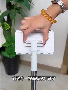 Loolecondera | Press-and-Replace Disposable Cloth Hand-Free Towel