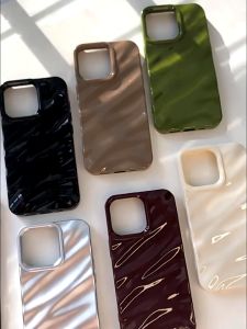 Tri-Town Glossy Wavy Wrinkled Shockproof Phone Case For iPhone 18 17 16 15 14 13 12 11 Pro Max XS XR X 8 7 Plus Anti-fall Phone Casing