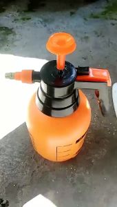 Semprotan burung 2 liter Botol Spray Manual Pompa Semprotan Air Tanaman Burung dan Disinfektan