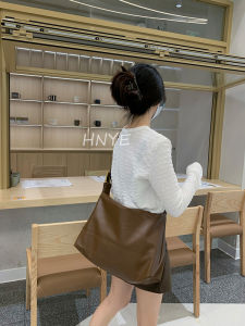 กระเป๋าถือทรงสี่เหลี่ยมจัตุรัสแบบสะพายข้างความจุขนาดใหญ่สไตล์เกาหลีย้อนยุคสำหรับเดินทาง สไตล์เรียบง่ายสำหรับทุกวัย