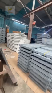 Mâm kệ sắt rộng 40cm (màu trắng đen) mâm lắp kệ sắt V lỗ - Mâm sơn tĩnh điện