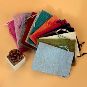 50Pcs/lot 7x9cm Drawstring Natural Burlap Bag Jute Gift Bags Jewelry Packaging Christmas Wedding Bags Candy Jewelry Packing Bag
