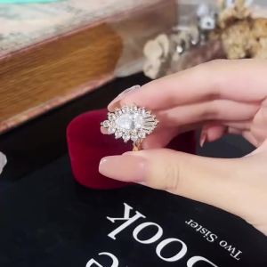 Huitan Special Geometric Design Women Ring Full Sparkling CZ Gorgeous Party Wedding Accessories Charming Holiday Lady Jewelry