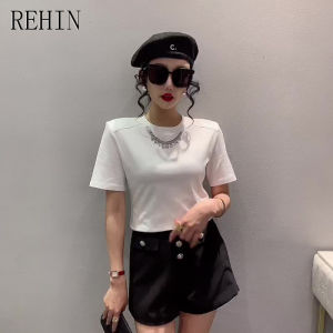 REHIN ดีไซน์ใหม่ฤดูร้อนเสื้อยืดแขนสั้นตัวอักษรโซ่คอกลมขนาดเล็กเสื้อผู้หญิงอเนกประสงค์ผ้าฝ้าย