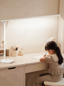 Midea | Eye-Protecting Study Lamp