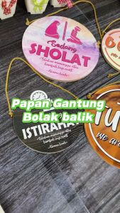 Decor Art - Papan Gantung Bolak Balik Buka Tutup Toko Open Close Sign Bentuk Bulat (Kode: BOLAT)