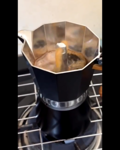 BREWISH 300mL Moka Pot Coffee Stovetop Espresso Brewer Aluminium Percolator Rustless Coffee Maker Pembancuh Kopi 咖啡摩卡壶 Barista