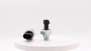 Fuel Pressure Sensor 4921499 3330998 3408377 for Cummins ISX QSX Engines 050646 577.90543 57790543
