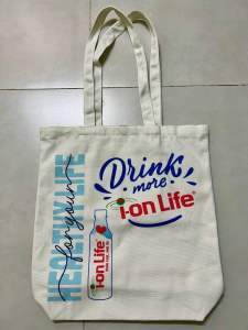 Túi tote của thương hiệu I-on Life
