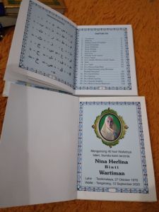 Buku yasin dan tahlil