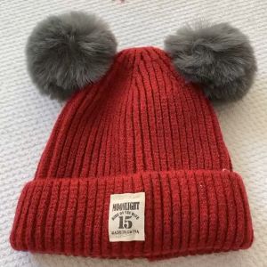 Topi Kupluk Bayi Laki-Laki Pompom Rajut Usia 0-3 Tahun