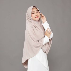 BERGO HAMIDAH XL / BERGO JERSEY JUMBO XL / KERUDUNG MURAH\nHijab Khimar Bergo Hamidah Jumbo XL Spandek Jersey | Jilbab Bergo Simple Pad XL Spandek Jersey | Kerudung Ukuran Jumbo | Grade A