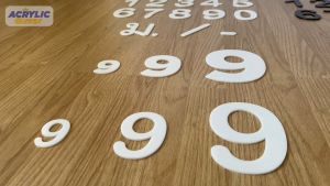 ตัวเลขอะคริลิค(สีน้ำเงิน) บ้านเลขที่ เลขห้อง เลขโต๊ะ อะคริลิคหนา 3 มม มี 3 ขนาด(สูง 61015 cm) ทนแดด ทนฝน แถมกาว2หน้า