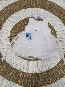 gaun bayi untuk usia 6-12bln warna putih. 322