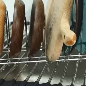 Lueak Tukjai มาใหม่ 1 ชิ้นสแตนเลสชั้นวางจาน ชั้นวางจานไขมัน ชั้นวางของสแตนเลสห้องครัว ชั้นวางจาน ชั้นวางของในครัวเรือน ที่วางหม้อ ถาดทำอาหาร อุปกรณ์ครัว