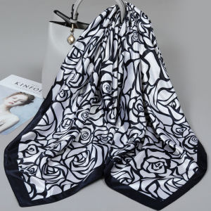 ดอกกุหลาบพิมพ์ผ้าคลุมหัวผ้าซาตินไหมหม่อนเทียมผ้าพันคอผ้าไหมเทียมระดับไฮเอนด์และหรูหรา