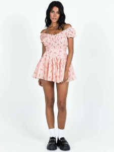 ชุดเดรสแขนกุดลายดอกไม้สีชมพู Princess Polly Sweet Pure Desire ทรงเข้ารูป กระโปรงทรงเอ แขนสั้น คอวี ชุดเดรสผู้หญิง