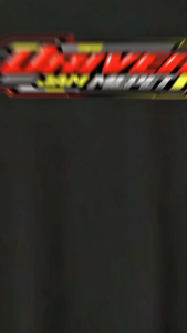 Kaos Driver Jam Mepet Racing Style – Kaos Streetwear Unik Viral Desain Balap Kekinian