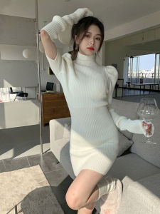 ชุดเดรสสเวตเตอร์ถักแขนฟองสีขาวทรงเข้ารูป ผ้าฝ้ายผสมโพลีเอสเตอร์ กระโปรงทรงเอเอวสูง แขนยาว คอกลม ทรงเข้ารูป สำหรับผู้หญิง