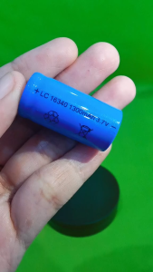 Baterai Batere Batre Cas Charge 16340 CR123A Battery 3.7V Li Ion Laser