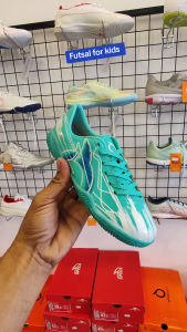 Futsal Boots for Kids - Ortuseight Catalyst Legion V5 IN JR Original - lightweight and comfort junior futsal shoe