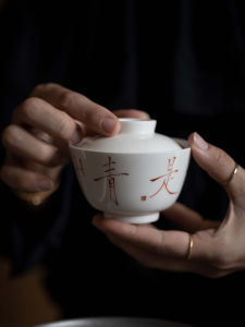 High-End Handmade Ceramic Tea Bowl Set Yuanwu Jingdezhen Cover Bowl Pure Handmade Grass Ash Tea Set for Tea Lovers