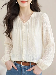 Luxurious V-Neck Lace Blouse