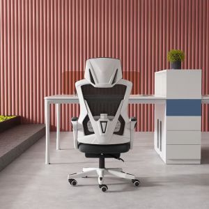 Office chair.Gaming chair. Breathable mesh seat. Can lean back 145 degrees. Steel material is more durable. Bring a pedal so you can lie down at any time.