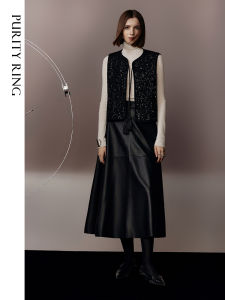 Elegant Pure Ring Embossed Beauty French Style Versatile Short Sleeve Vest with Pendant Matching Any Outfit U-Neck Design